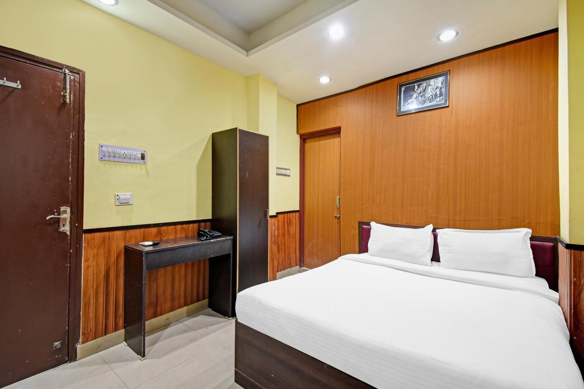 Flagship Hotel Eden Calcutta  Esterno foto